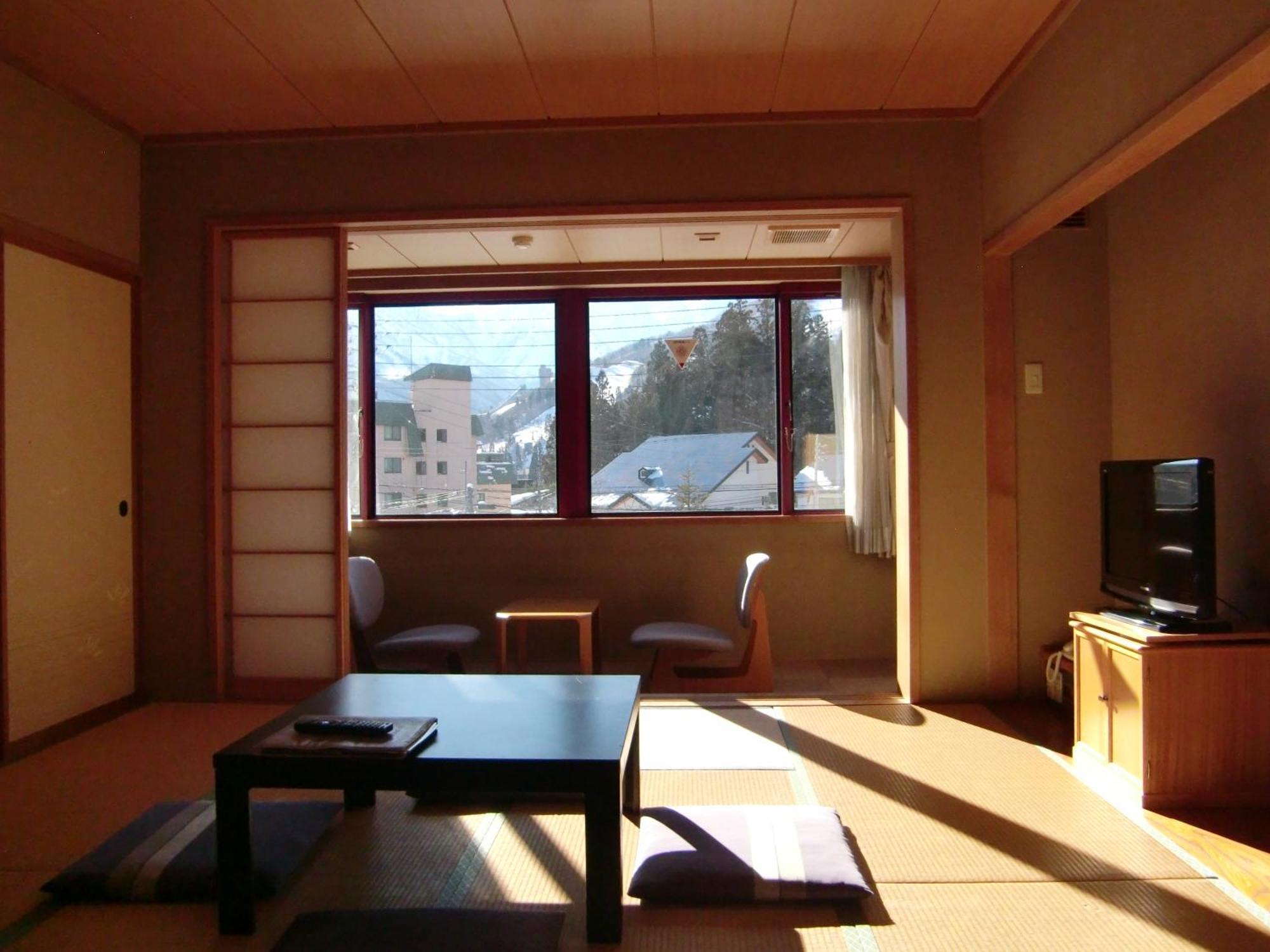 Hakuba Hotel Ougiya Exterior photo