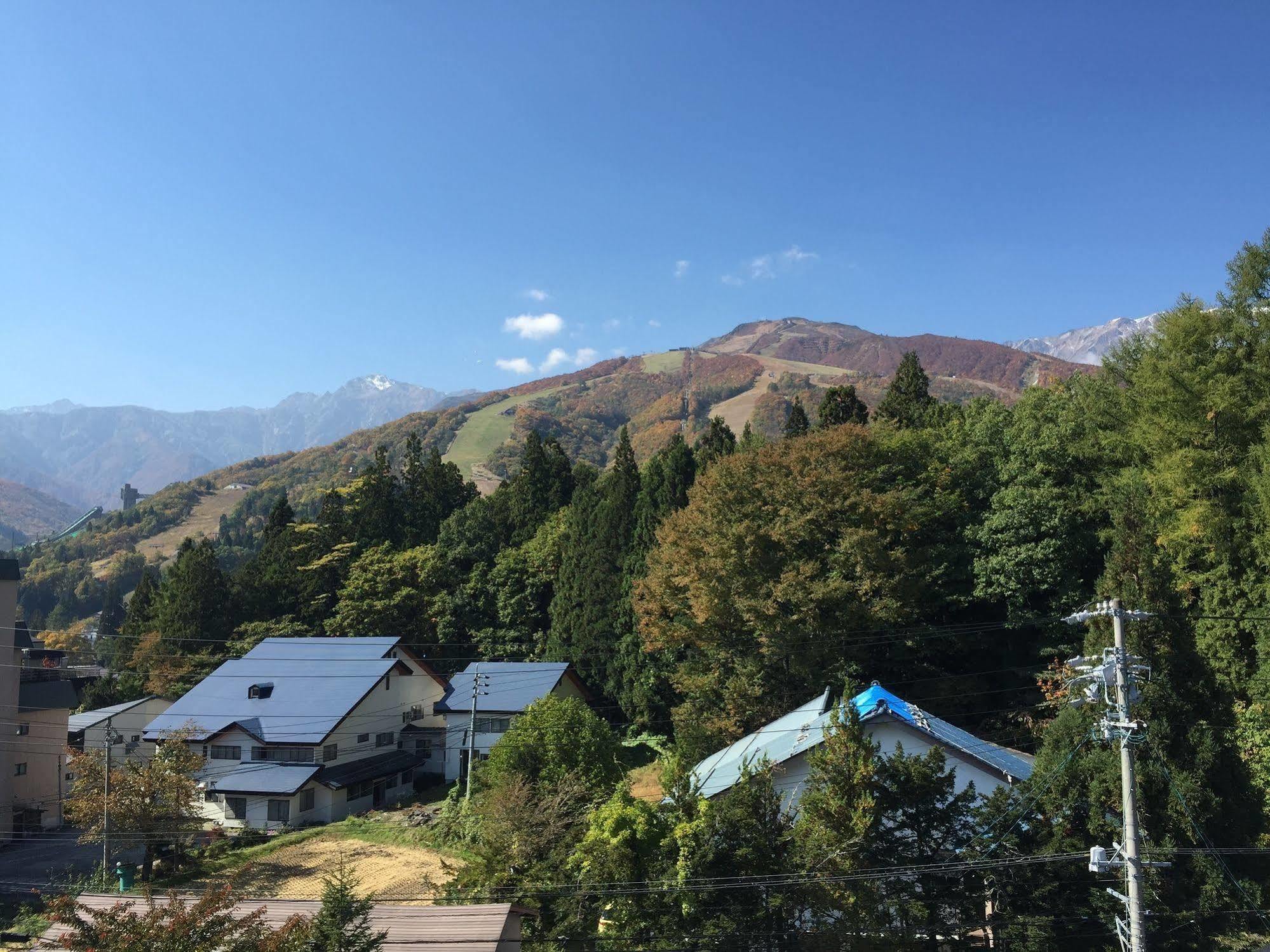 Hakuba Hotel Ougiya Exterior photo